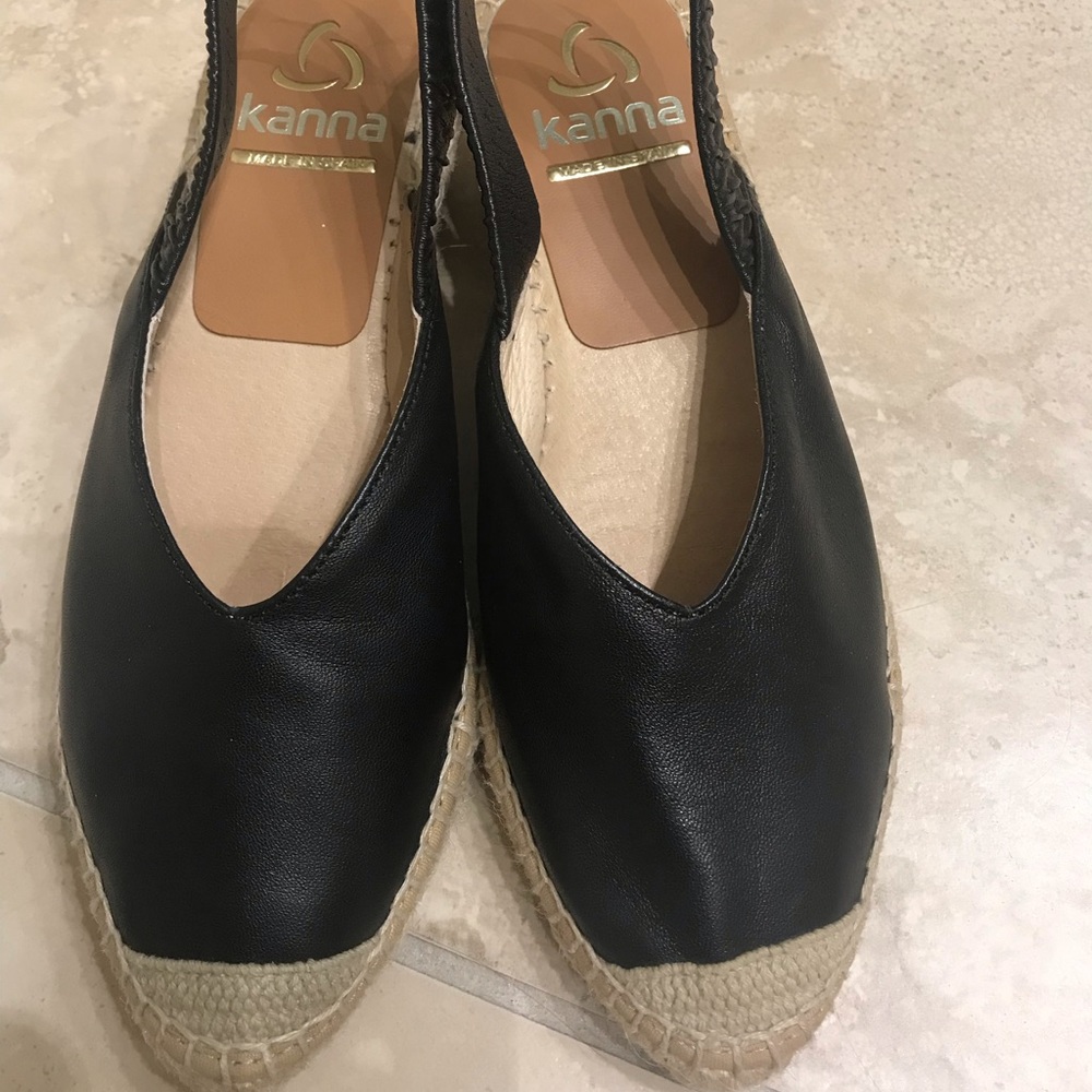 Kanna sling backs in excellent condition